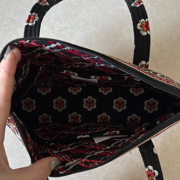 Vera BradleyLittle Betsy Pirouette - Picture 3 of 3